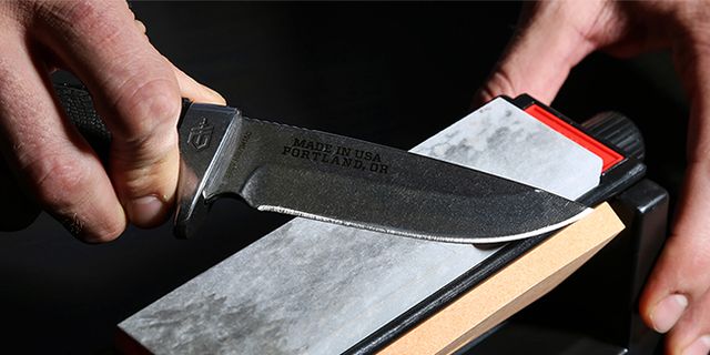 sharpening combat knife